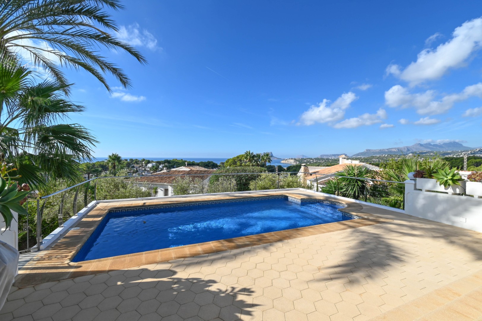 Villa mediterránea con espectaculares vistas al mar cerca de El Portet, Moraira