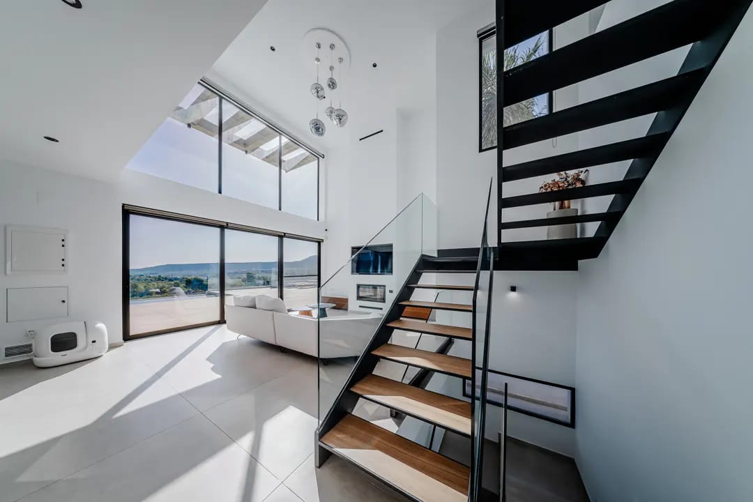 Villa de lujo en Benitachell: espacio y privacidad cerca de Moraira