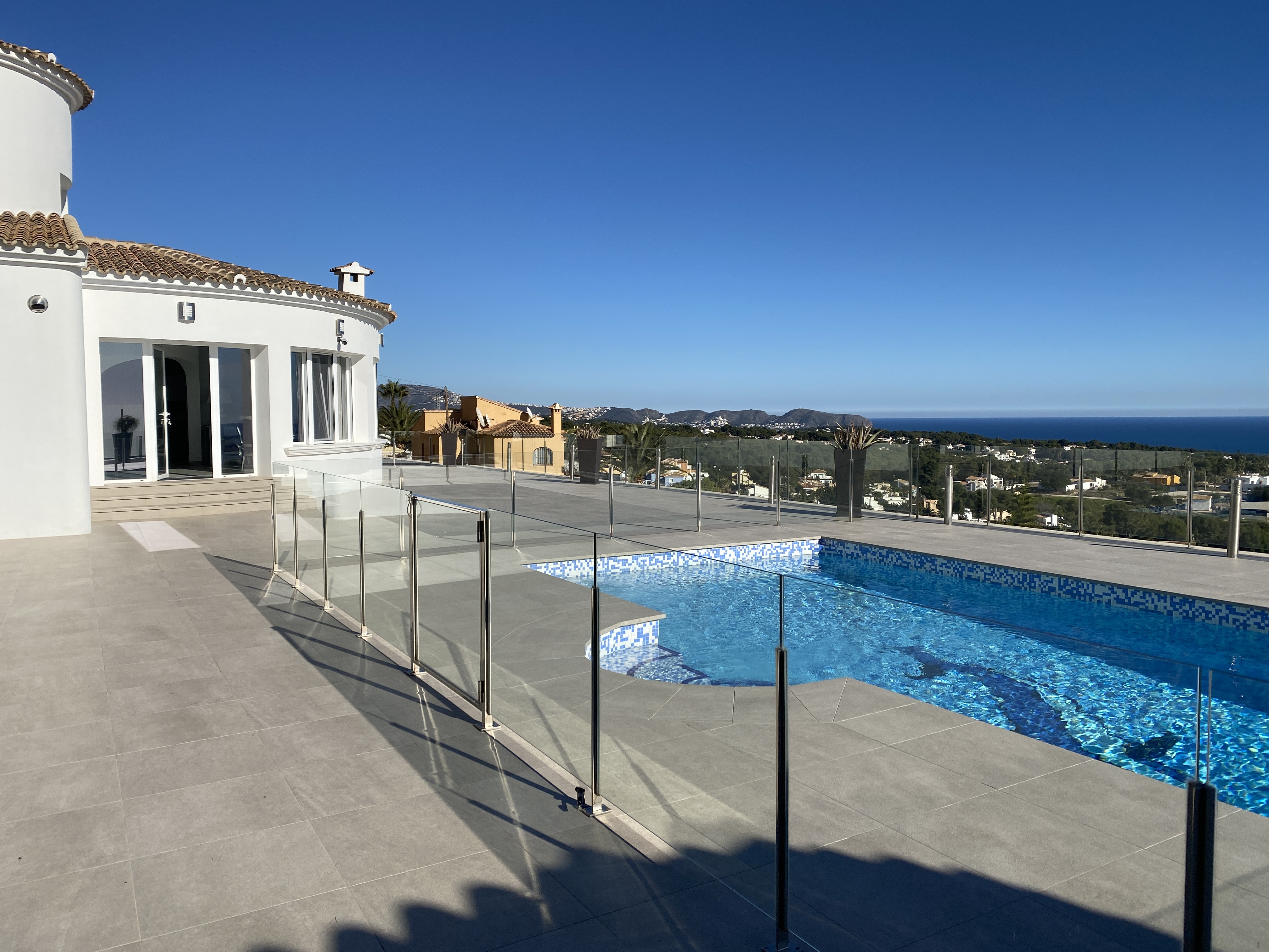 Se vende villa con panorámicas vistas al Mar entre Moraira y Calpe